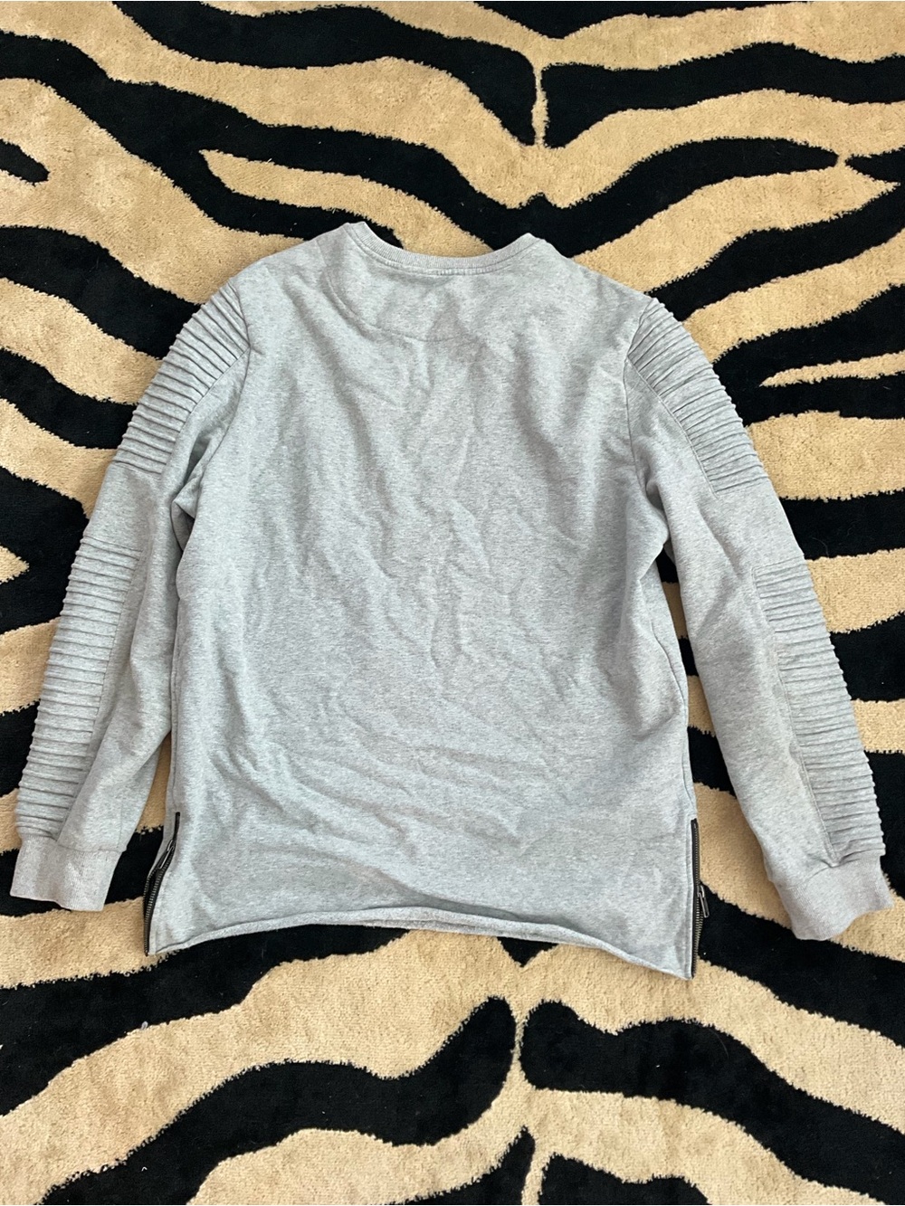 nANA judy Light Gray Crewneck Sweater with Ribbed Sleeve Detail